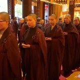 【学佛行仪之敬僧篇】对出家人的称呼：在家众可以称出家师父  “某某师”或直呼法名吗？