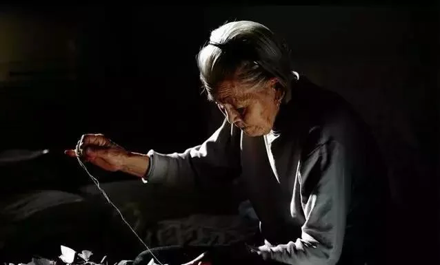 【节日专题法语】母亲节，我们一起来忆恩！（附：视频法语）