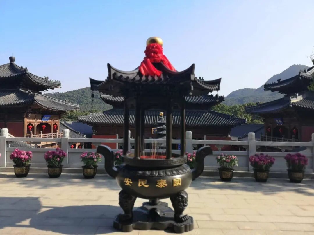 【般若明灯】法藏法师：在人我中修炼无我
