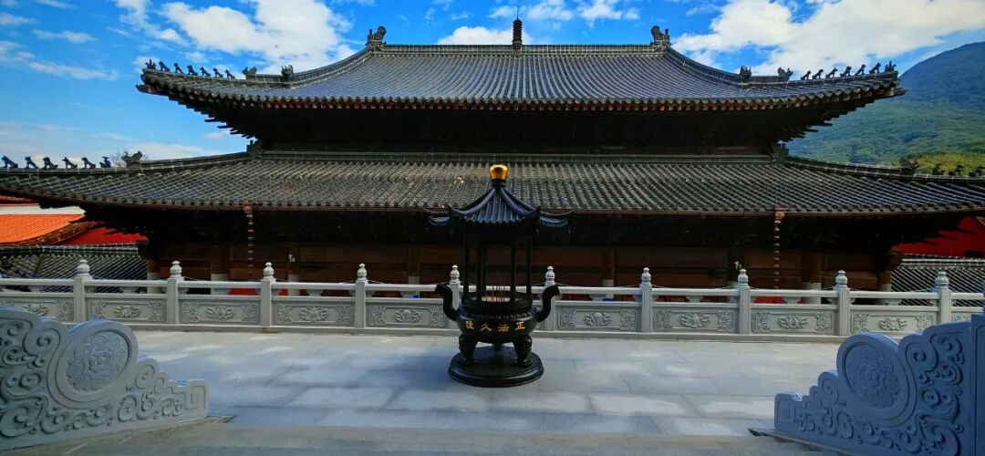 【节日专题法语】感恩虔供养，诸天降吉祥—福清灵石寺今日启建纳福迎祥斋天法会！