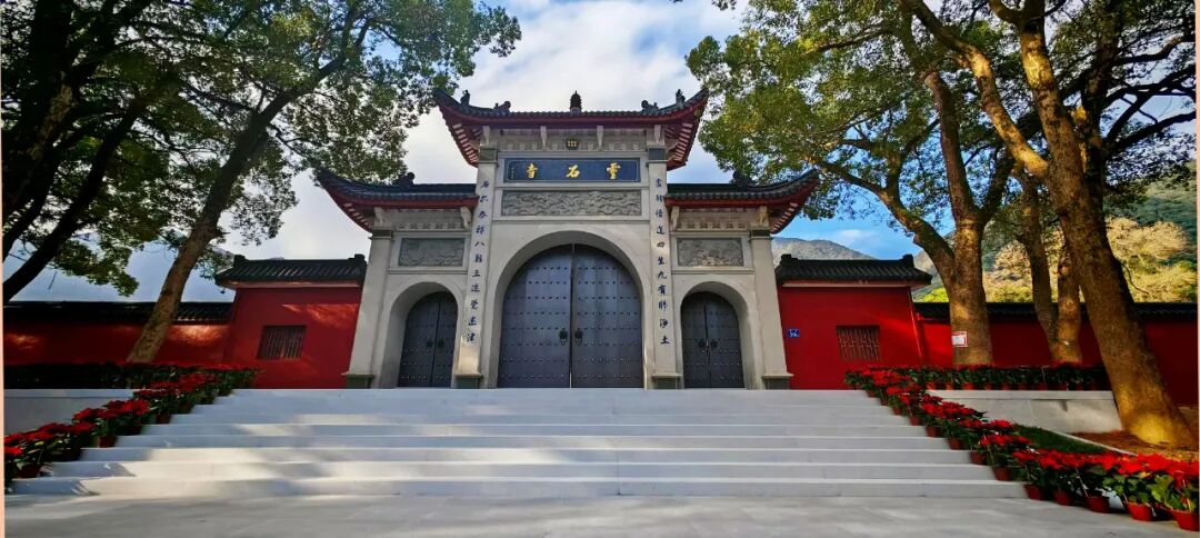 【学佛行仪之入寺篇】入寺门须注意的威仪