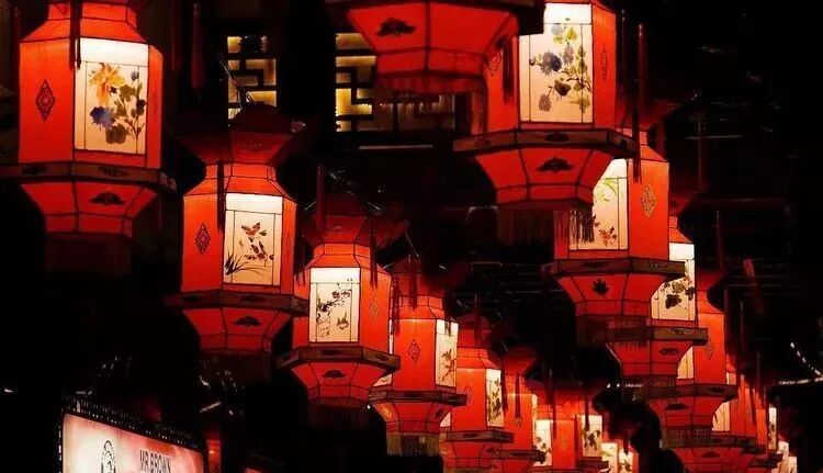 【节日专题法语】元宵佳节我们一起燃灯供佛！