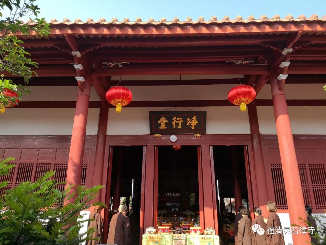 【学佛行仪敬僧篇之十八】亲近出家师父时还应注意什么？