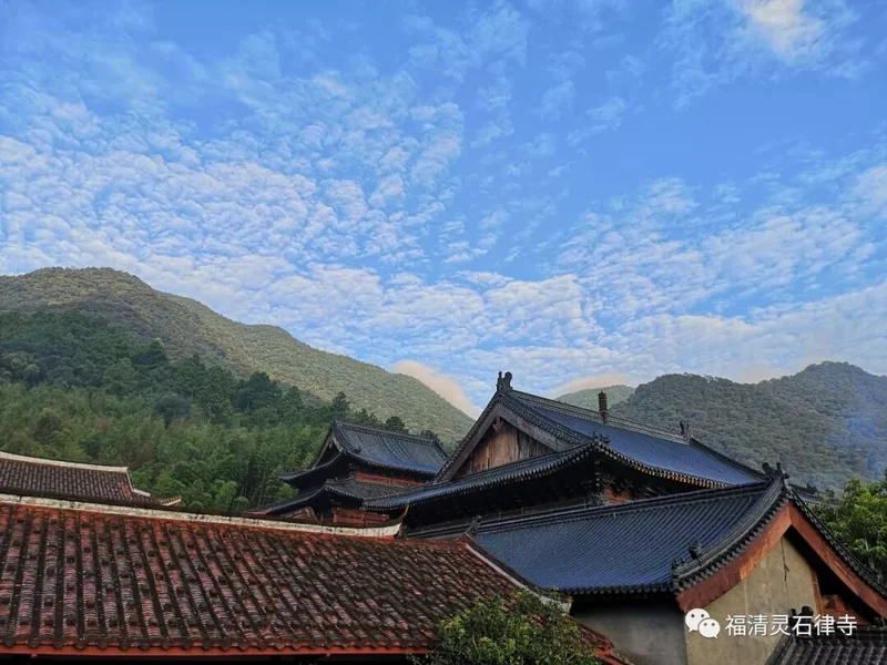 【学佛行仪之入寺院第四之七】女居士在这些情况下可以去寺院吗？