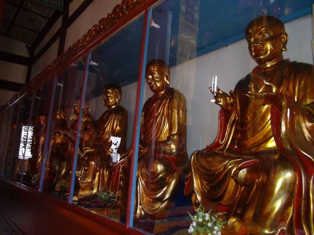 【学佛行仪之入寺院三十二】大雄宝殿中的“十八罗汉”是谁？​