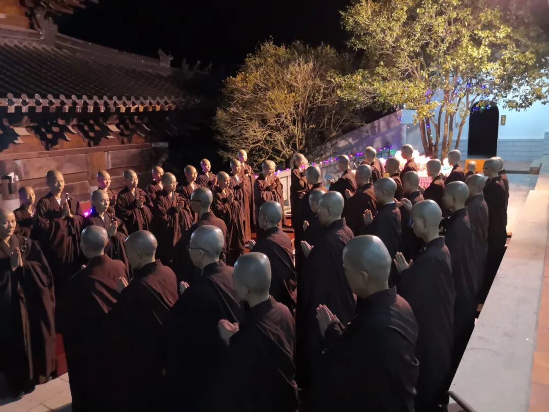【剪影】祈愿月光菩萨慈悲加持文--2020灵石律寺供月仪式