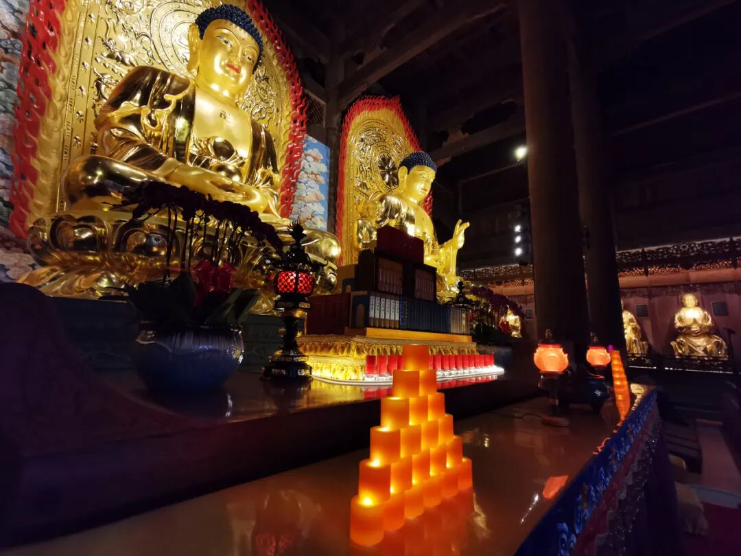 【法会剪影】福清灵石寺昨日启建安座祈福法会之三千佛洪名宝忏