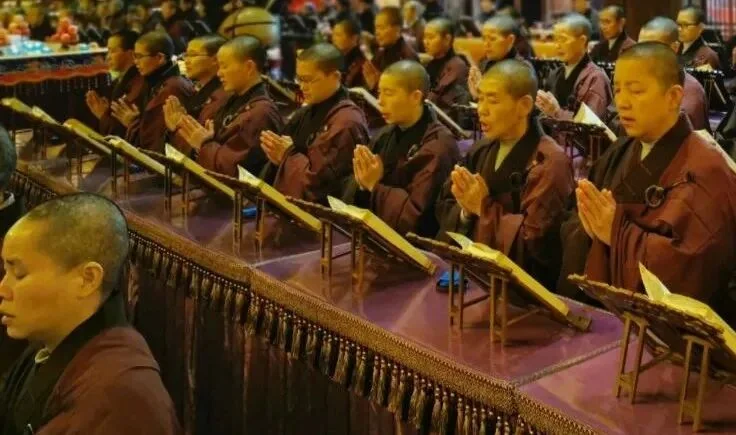 【法会剪影】福清灵石寺昨日启建安座祈福法会之三千佛洪名宝忏