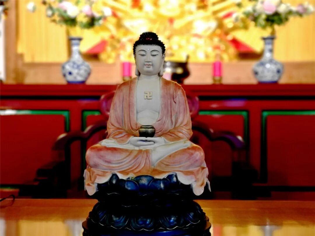 ​【学佛行仪之敬佛第一】手持经像需注意哪些威仪？