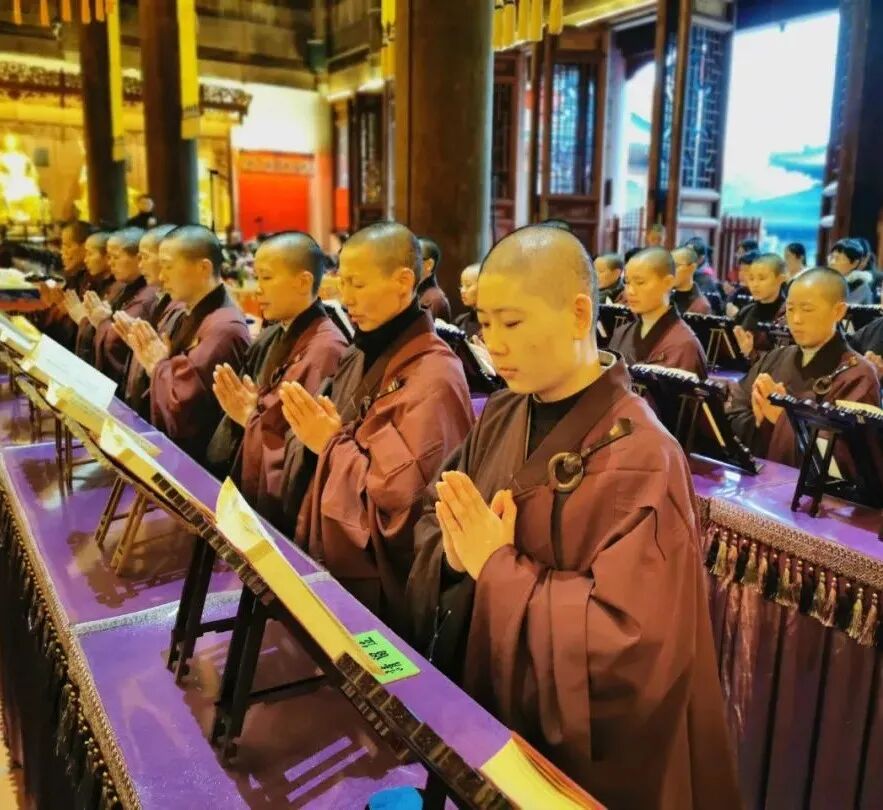 【法讯】2022灵石律寺僧众今日启建三千佛洪名宝忏法会