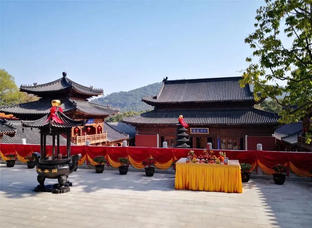 【节日专题法语】佛弟子为何要斋天？