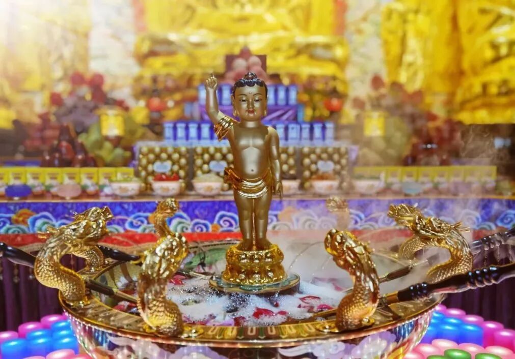 【节日专题法语】当浴佛节遇上母亲节，感念佛恩，感念母恩！
