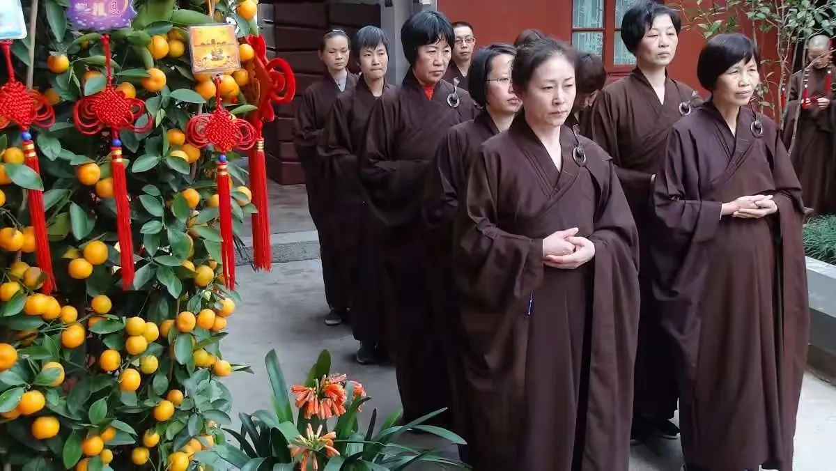 【灵石剪影】灵石律寺新春三千佛洪名宝忏之虔诚献供篇