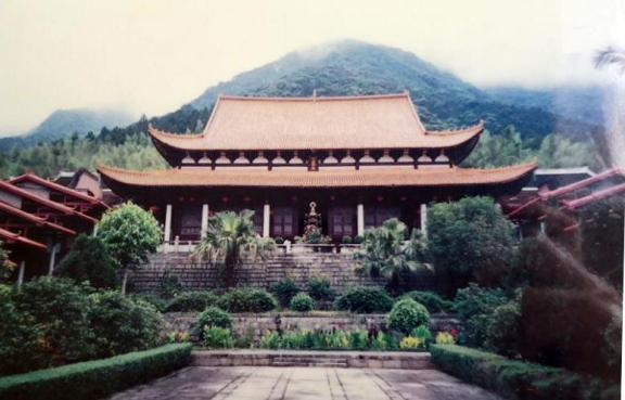 福清灵石寺2002年大雄宝殿
