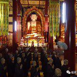 Featured image of post 【学佛行仪之敬佛第一】有人拜佛时，我们能从他人前面经过吗？