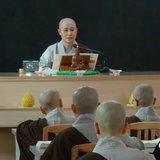 Featured image of post 【学佛行仪敬法之十九】听法时，当避免持戴这些物品！