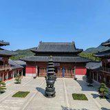 Featured image of post 【戒香普熏】《 大乘本生心地观经》： 坚持上品清净戒，起居自在为法王！