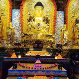 Featured image of post 【法会剪影】福清灵石寺昨日启建安座祈福法会之三千佛洪名宝忏